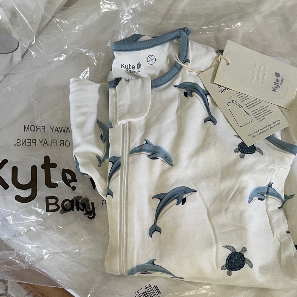 Kyte BABY dolphin Sleep walker